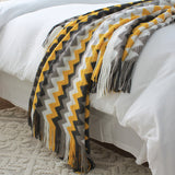 NNEAGS 2X 170cm Yellow Zigzag Striped Throw Blanket Acrylic Wave Knitted Fringed Woven Cover Couch Bed Sofa Home Decor
