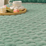 NNEAGS 2X Green 153cm Wide Mattress Cover Thick Quilted Fleece Stretchable Clover Design Bed Spread Sheet Protector with Pillow Covers