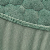 NNEAGS 2X Green 153cm Wide Mattress Cover Thick Quilted Fleece Stretchable Clover Design Bed Spread Sheet Protector with Pillow Covers