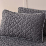 NNEAGS Grey 183cm Wide Mattress Cover Thick Quilted Fleece Stretchable Clover Design Bed Spread Sheet Protector with Pillow Covers