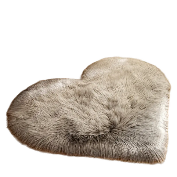 NNETM Plush Grey Heart Shaped Area Rug - 50cm*60cm Faux-Fur Carpet