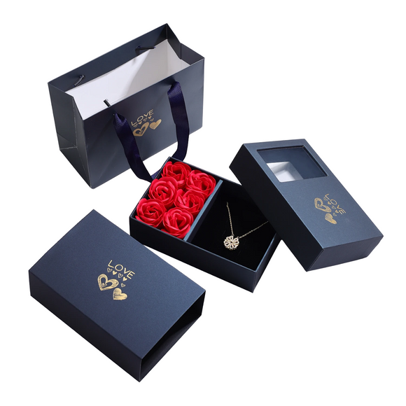 NNEOBA Charming Four-Leaf Clover Heart Necklace in Rose Gift Box