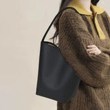 Women's Lychee Pattern Bucket Tote Bag
