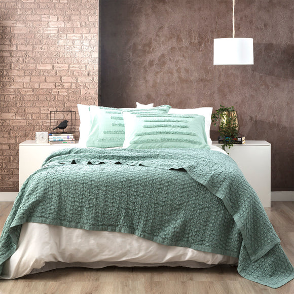 NNEDSZ Lexico Cotton Waffle Sage Blankets by Renee Taylor Single/Double