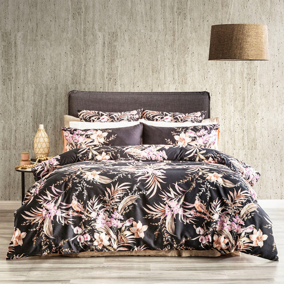 NNEDSZ 300 TC Grevillea Cotton Reversible Onyx Quilt Cover Sets by Renee Taylor Queen