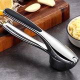 Garlic Press with Silicone Peeler & Brush - Garlic Mincer Tool - Easy to Use & Clean - Garlic Crusher - Rustproof Garlic Smasher