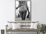 NNEDSZ Wall Art 30cmx40cm Woman Drinking Wine , Black and White, Black Frame Canvas