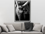 NNEDSZ Wall Art 40cmx60cm Woman Drinking Wine In The Bar, Black Frame Canvas