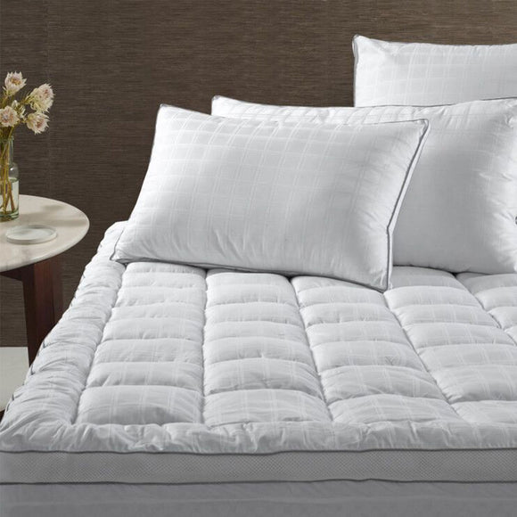 NNEDSZ Accessorize Deluxe Hotel Mattress Topper Queen