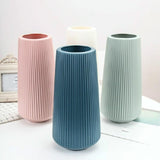 NNEDSZ Versatile Plastic Flower Vase for Dry and Wet Arrangements - Blue