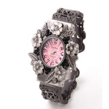 NNEDSZ Flower Embossed Retro Bracelet Watch - Women Quartz - Pink