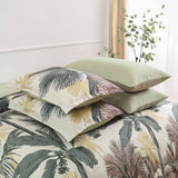 NNEDSZ Soft Floral Leaf Comforter Set, King Size, Warm Quilted Bedding with Pillowcases