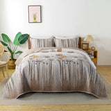 NNEDSZ Kaleidoscope Quilted bedspread and pillowcovers set: Vibrant and Fun - Queen size