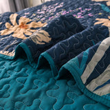 NNEDSZ Abstract Quilted coverlet and pillowcovers set: Unique and Artistic - Queen size