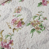 NNEDSZ Artisan Quilted Coverlet and Pillowcases Set: A Masterpiece for Your Bed - Queen size