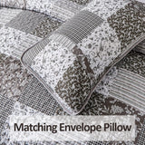 NNEDSZ Bold Quilted bedspread and pillowcovers set: Make a Statement - Queen size
