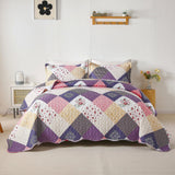 NNEDSZ Intricate Quilted coverlet and pillowcovers set: Attention to Detail - Queen size