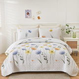 NNEDSZ Refined Quilted Bedspread and Pillowcases Set: Class and Comfort Combined - Queen size