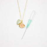 NNEDSZ Gift Box - Aroma Necklace 925 Silver, Gold coated - Green Shell Paradise Peach (Pink) + Purify Oil Blend