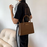 NNEDSZ Brown Elegant Faux Crocodile Leather Handbag - Stylish Tote Bag with Adjustable Strap