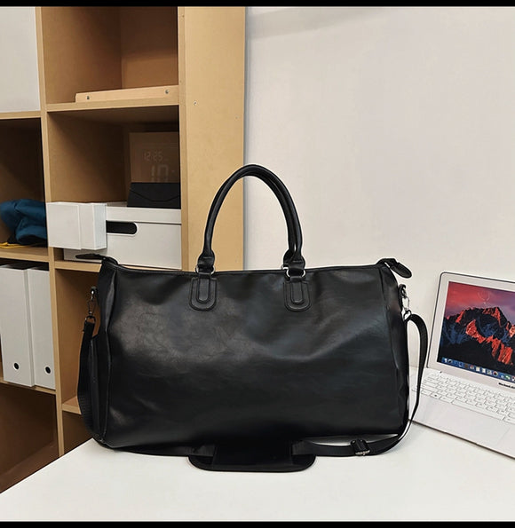 NNEDSZ Black Solid Color Unisex Large Capacity Fitness Bag – Leather Sports Bag, Crossbody Travel Bag, Gym and Luggage Handbag