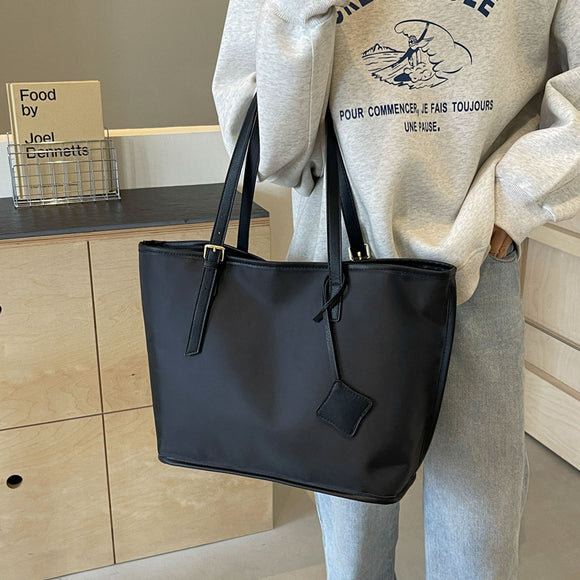 NNEDSZ Black New Large Capacity Tote Bag – Simple, Versatile Handbag for Casual Outings, Lightweight and Stylish