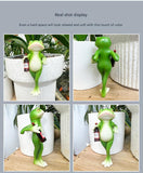 NNEDSZ 2 Pcs Green Realistic Standing Frog Pot Hanger – Glass Fish Tank Edge Decor, Outdoor Garden Animal Ornament, Hanging Planter Decoration