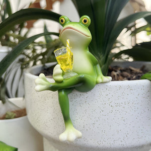 NNEDSZ 2 Pcs Green Realistic Frog with Legs Crossed Pot Hanger - Glass Fish Tank Edge Decor, Outdoor Garden Animal Ornament, Hanging Planter Decoration
