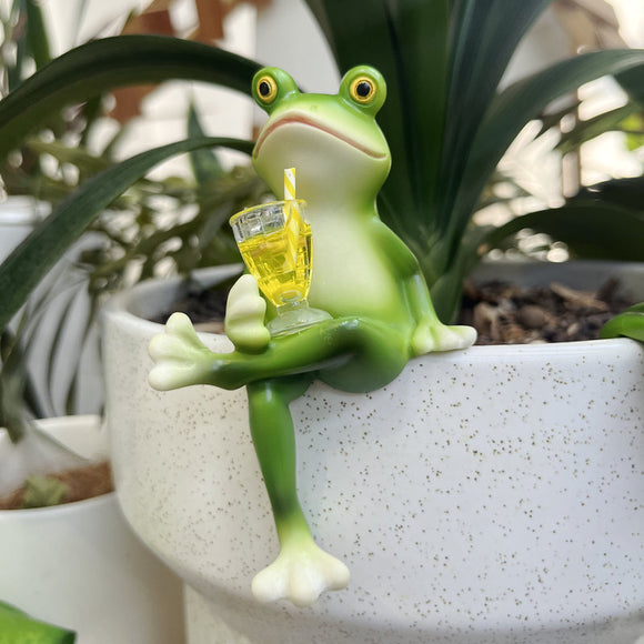 NNEDSZ 2 Pcs Green Realistic Frog with Legs Crossed Pot Hanger - Glass Fish Tank Edge Decor, Outdoor Garden Animal Ornament, Hanging Planter Decoration