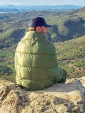 NNEDSZ Black Compact Lightweight Quilted Blanket - Soft, Warm, and Portable for Outdoor Adventures