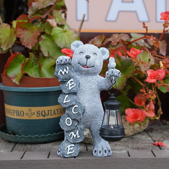NNEDSZ Solar-Powered Welcome Bear Statue with LED Lantern - Outdoor Garden & Patio Decor