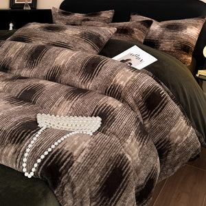 NNEDSZ Brown Stripe Luxury Winter Faux Rabbit Fur Bedding Set - 4-Piece Melange Style Plush Set for 1.8m Beds (200x230cm Duvet Cover)