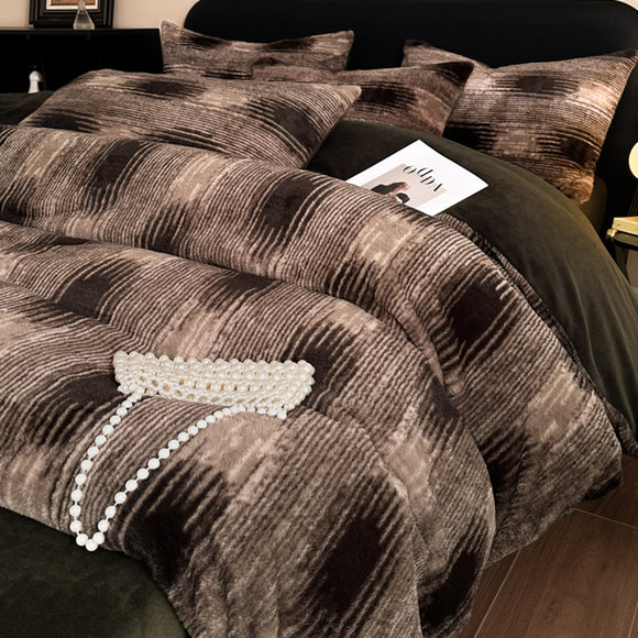 NNEDSZ Brown Stripe Luxury Winter Faux Rabbit Fur Bedding Set - 4-Piece Melange Style Plush Set for 1.8m Beds (200x230cm Duvet Cover)