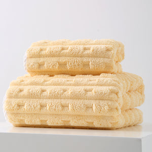 NNEDSZ Yellow Thickened Coral Fleece Towel Set, Large Bath Towel & Face Towel Combo, Soft & Absorbent Towels for Home Use