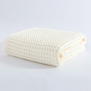 NNEDSZ White Pure Cotton Waffle Weave Bath Towel - Soft, Absorbent & Extra Large 70x140 cm for Home Use