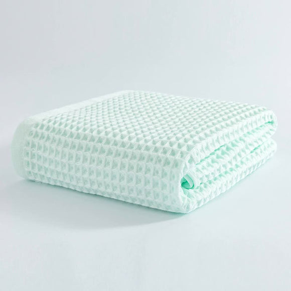 NNEDSZ Light Green Pure Cotton Waffle Weave Bath Towel - Soft, Absorbent & Extra Large 70x140 cm for Home Use