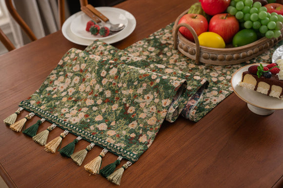 NNEDSZ Floral Table Runner with Tassels - Jacquard Green Farmhouse Style (33x180cm)
