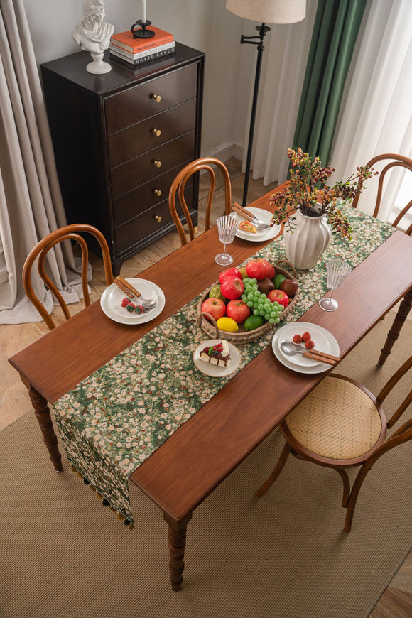 NNEDSZ Floral Table Runner with Tassels - Jacquard Green Farmhouse Style (33x300cm)
