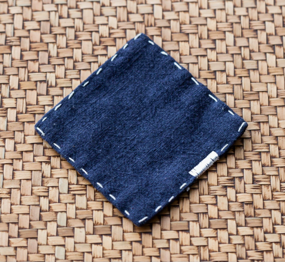 NNEDSZ Navy Blue Chinese Style Linen Coasters - Set of 4, Hand-Embroidered Tea Mats (9x9cm)