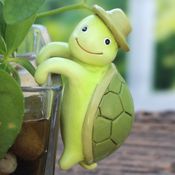 NNEDSZ 2 Pcs Green Cute Resin Turtle Pot Hanger - Garden Planter Pal Figurine Decoration