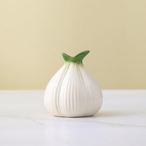 NNEDSZ 2 Pcs White Creative Onion-Shaped Ceramic Vase for Hydroponic Plants - Cute INS Style Floral Decor for Living Room or Office