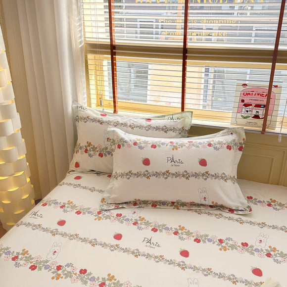 NNEDSZ Strawberry Bunny 100% Cotton Pillowcase Set (Pack of 2) - Breathable Standard Size 48x74cm Pure Cotton Pillow Covers