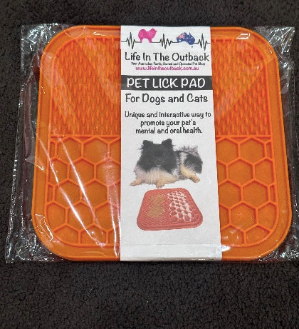 NNEDSZ 1x LIFE IN THE OUTBACK PET LICK PAD - Orange