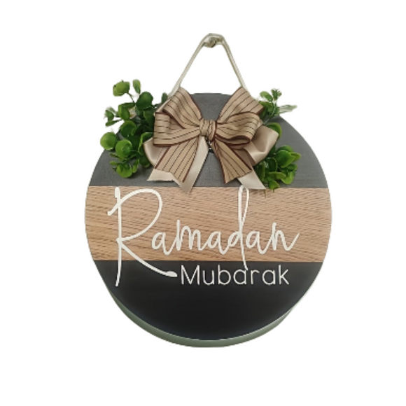 NNETM Ramadan Wooden Wreath with Green Leaf & Bow