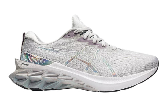 NNEKG Womens Novablast 2 Platinum Running Shoe (Glacier Grey White Size 7.5 US)