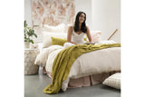 NNEKG Madalena Throw Pickle
