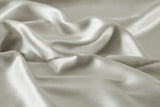 NNEKG Matt Blatt 25 Momme Premium 100% Mulberry Silk Pillowcase Pair Gift Set (White)
