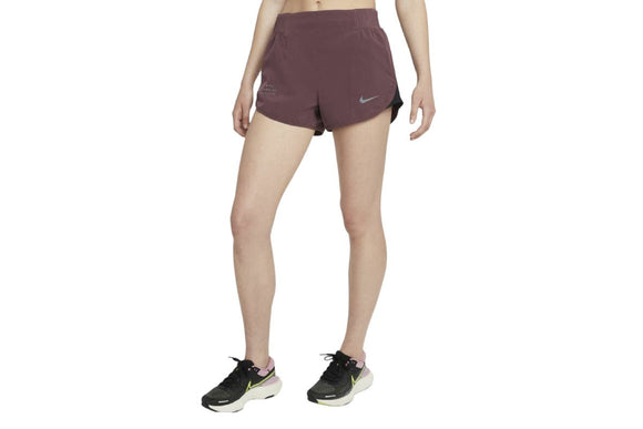 NNEKG Womens Run Division Tempo Luxe Shorts (Dark Wine Black Black Size XL)