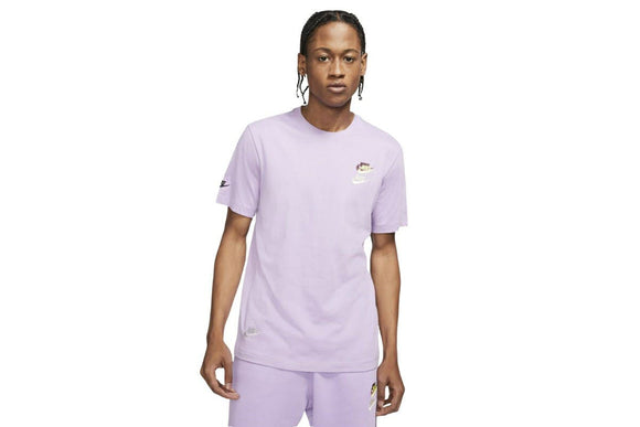 NNEKG Mens Sportswear Club Essentials T Shirt (Violet Star Size L)