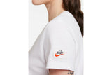 NNEKG Womens Sportswear Swoosh Regular Tee (White Size M)